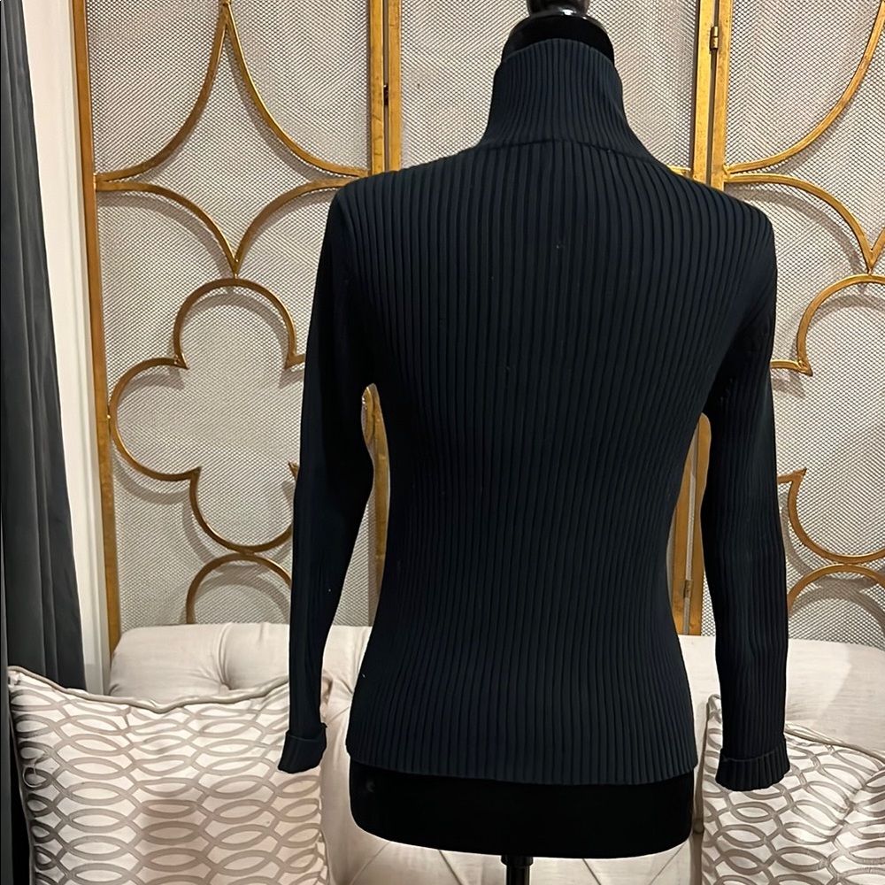 Chic Black Ribbed Zip-Up Jacket S/M - Picture 2 of 5